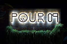 Pour09 Bar & Rooftop Lounge